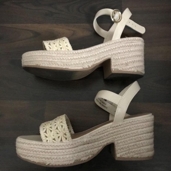 Old Navy Espadrille Platform Sandals Heeled Natural Floral Cream Beige - Picture 4 of 16